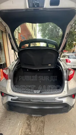 Toyota C-HR 2017 Gris