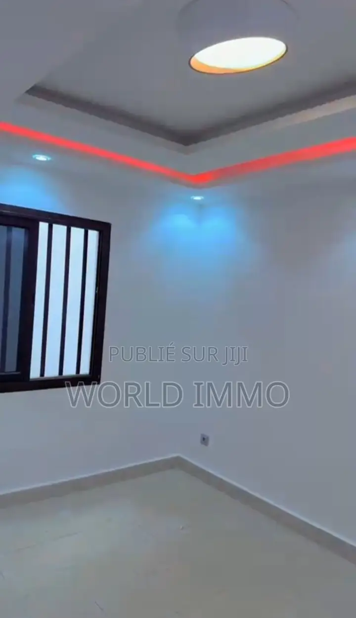 1chbre Mini-plat dans Le Coin, Almadies à Louer