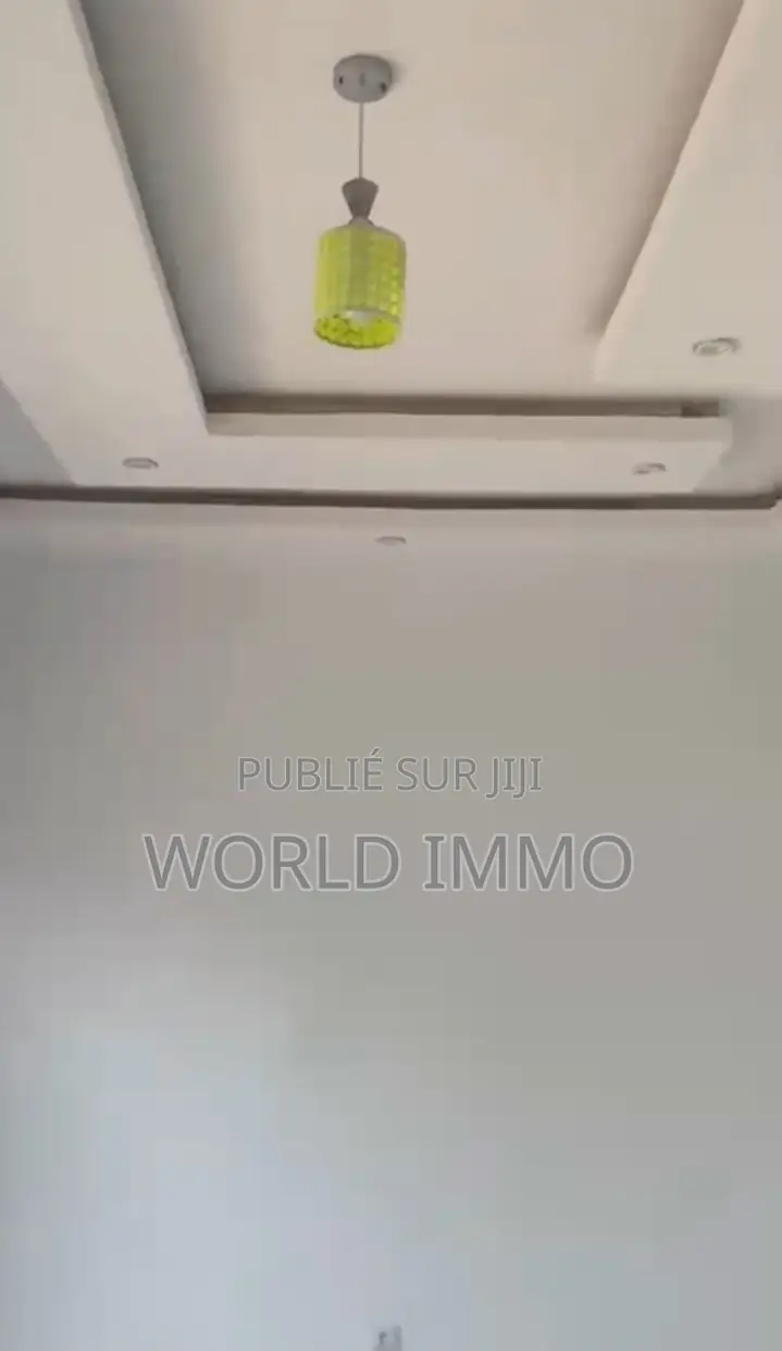 2chbre Appartement dans Socabeg, Almadies à Louer