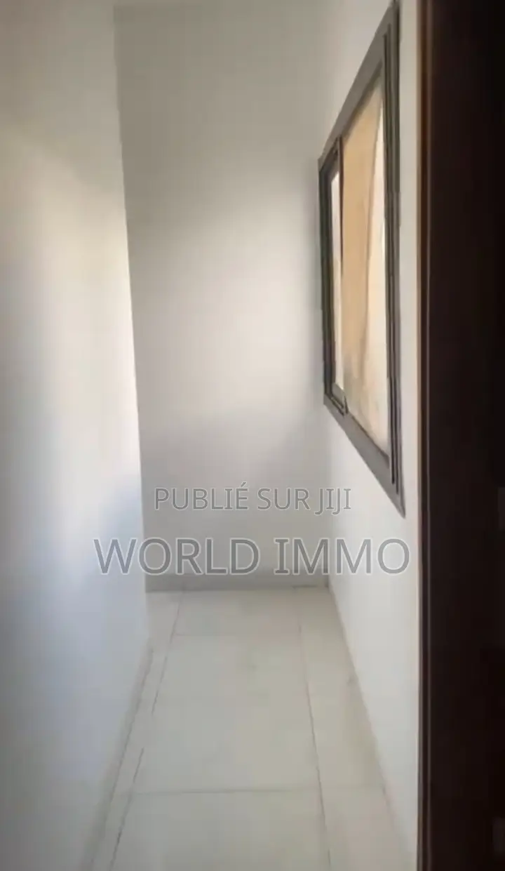 2chbre Appartement dans Socabeg, Almadies à Louer