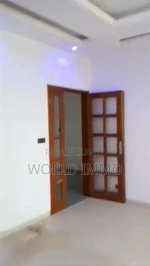 1chbre Studio dans Joli, Almadies à Louer