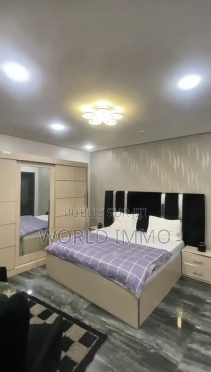 Furnished 2chbre Appartement dans Cool, Yoff à Vendre