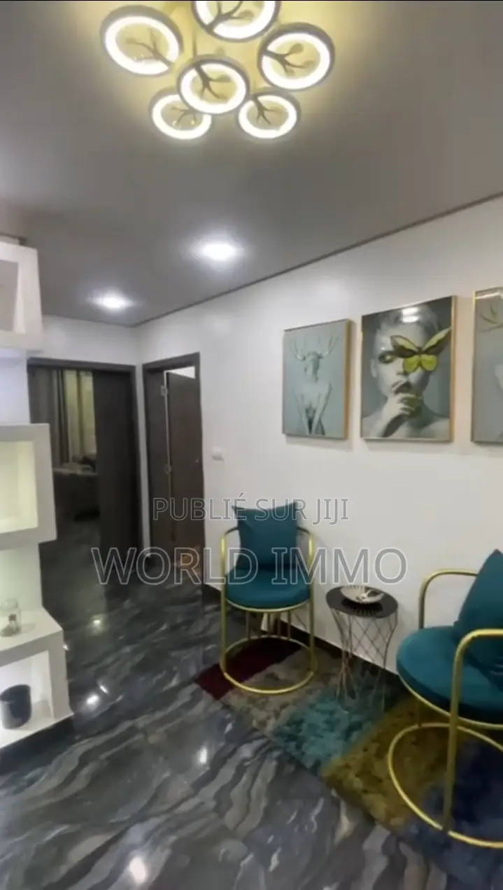 Furnished 2chbre Appartement dans Cool, Yoff à Vendre