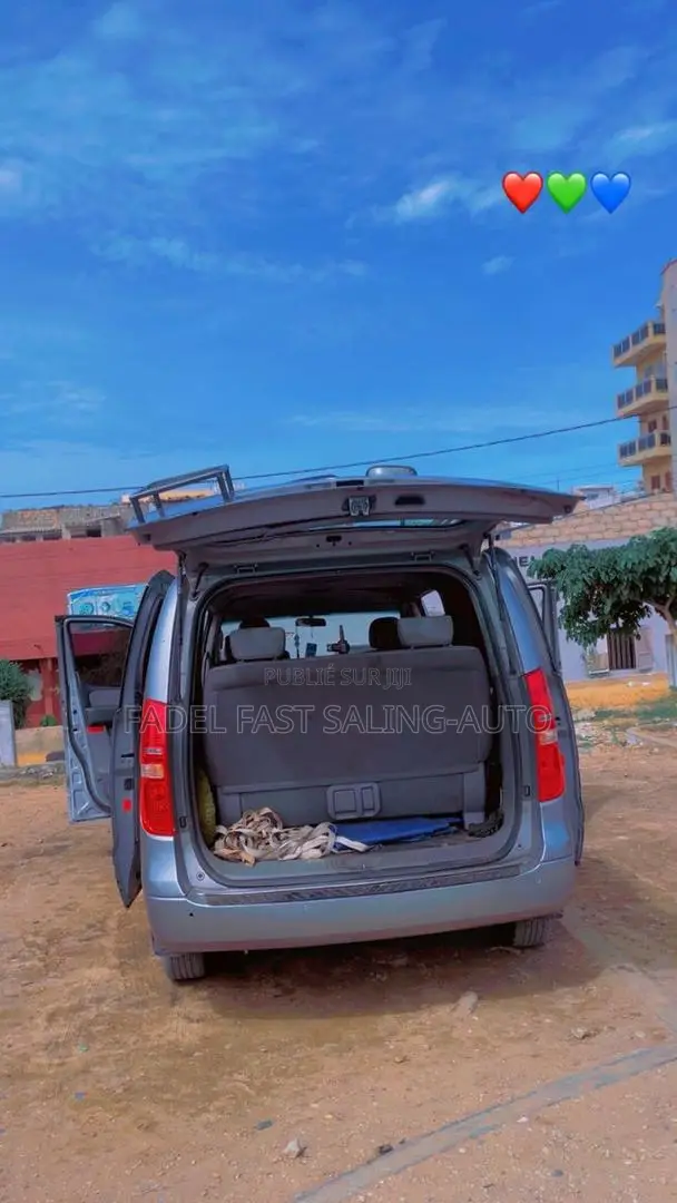 Hyundai Starex 2016 Gris