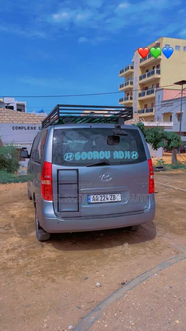 Hyundai Starex 2016 Gris