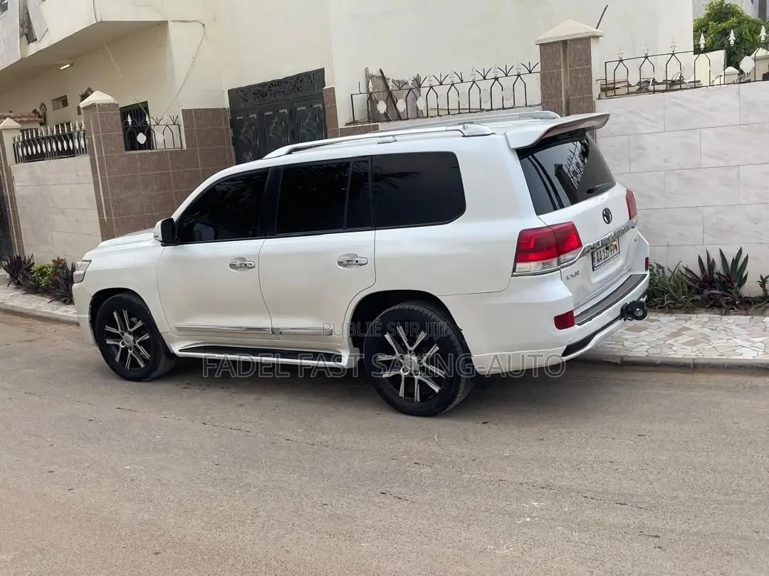 Toyota Land Cruiser Prado 2010 Noir