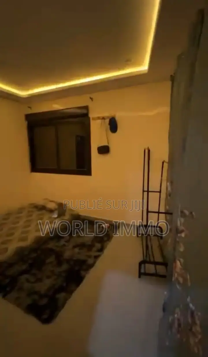 1chbre Mini-plat dans Star, Almadies à Louer