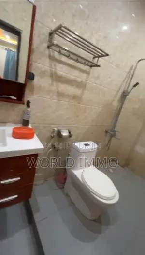 1chbre Mini-plat dans Star, Almadies à Louer