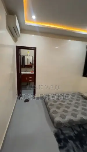 1chbre Mini-plat dans Star, Almadies à Louer