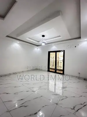 3chbre Appartement dans Vif, Yoff à Louer