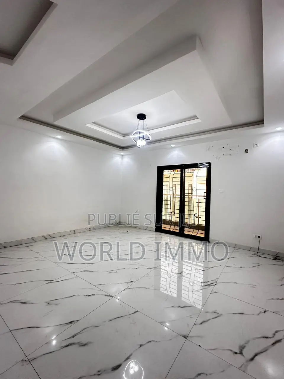 3chbre Appartement dans Vif, Yoff à Louer