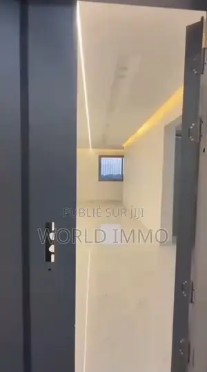 3chbre Appartement dans Tolaa, Yoff à Louer