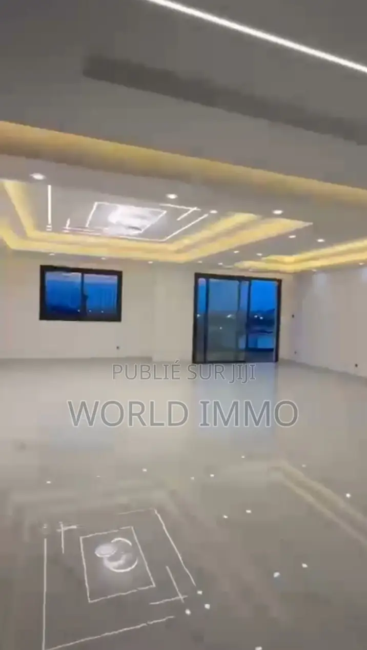 3chbre Appartement dans Tolaa, Yoff à Louer