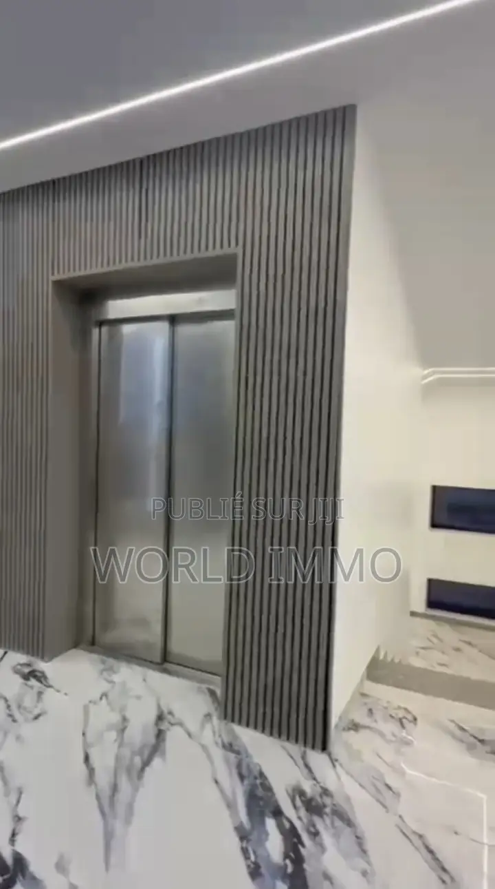 3chbre Appartement dans Tolaa, Yoff à Louer