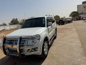 Mitsubishi Pajero 2015 Blanc