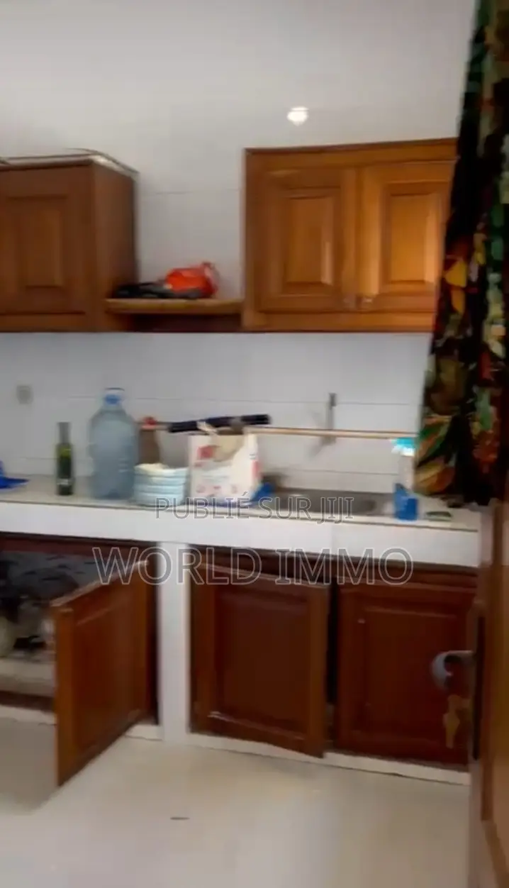 3chbre Appartement dans Lappart, Ngor à Louer