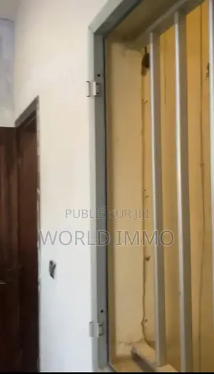 3chbre Villa dans Mili, Yoff à Louer