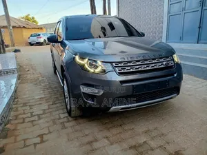 Land Rover Discovery HSE Diesel 4x4 2017 Gris