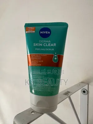 Nivea Derma Skin Clear Scrub ,Gommage Exfoliant Pour Visage,Exfoliant