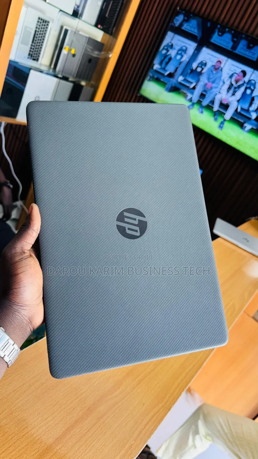 Nouveau Ordinateur portable HP 15s 8GB AMD Ryzen 5 SSD 256GB