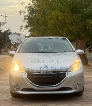 Peugeot 208 2015 Gris
