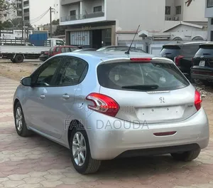 Peugeot 208 2015 Gris