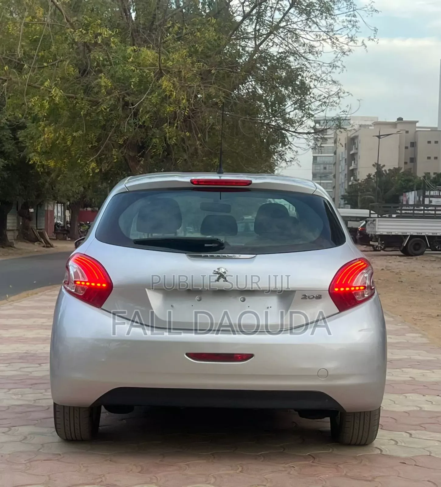 Peugeot 208 2015 Gris