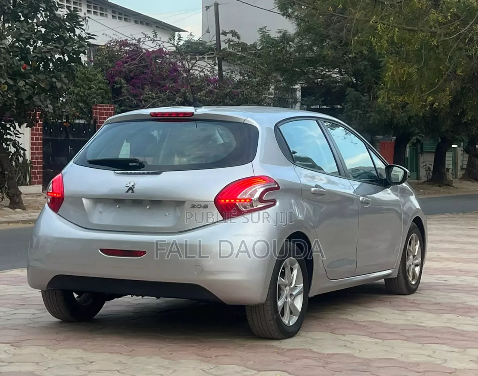 Peugeot 208 2015 Gris
