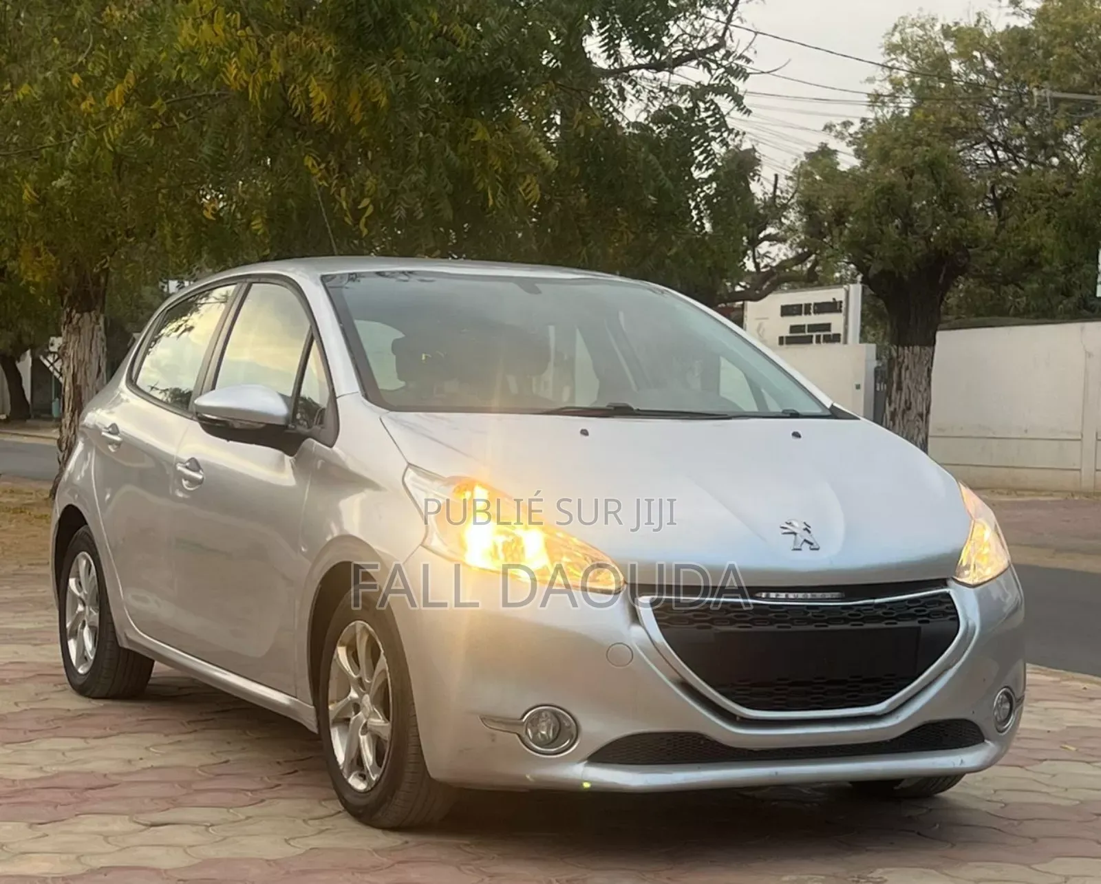 Peugeot 208 2015 Gris