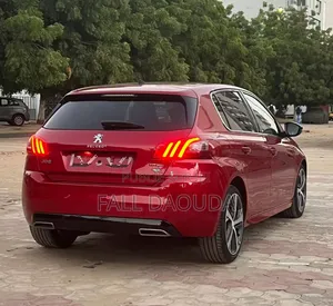 Peugeot 308 2018 Rouge