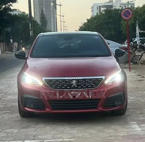 Peugeot 308 2018 Rouge