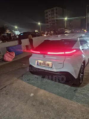 Toyota C-HR 2024 Gris