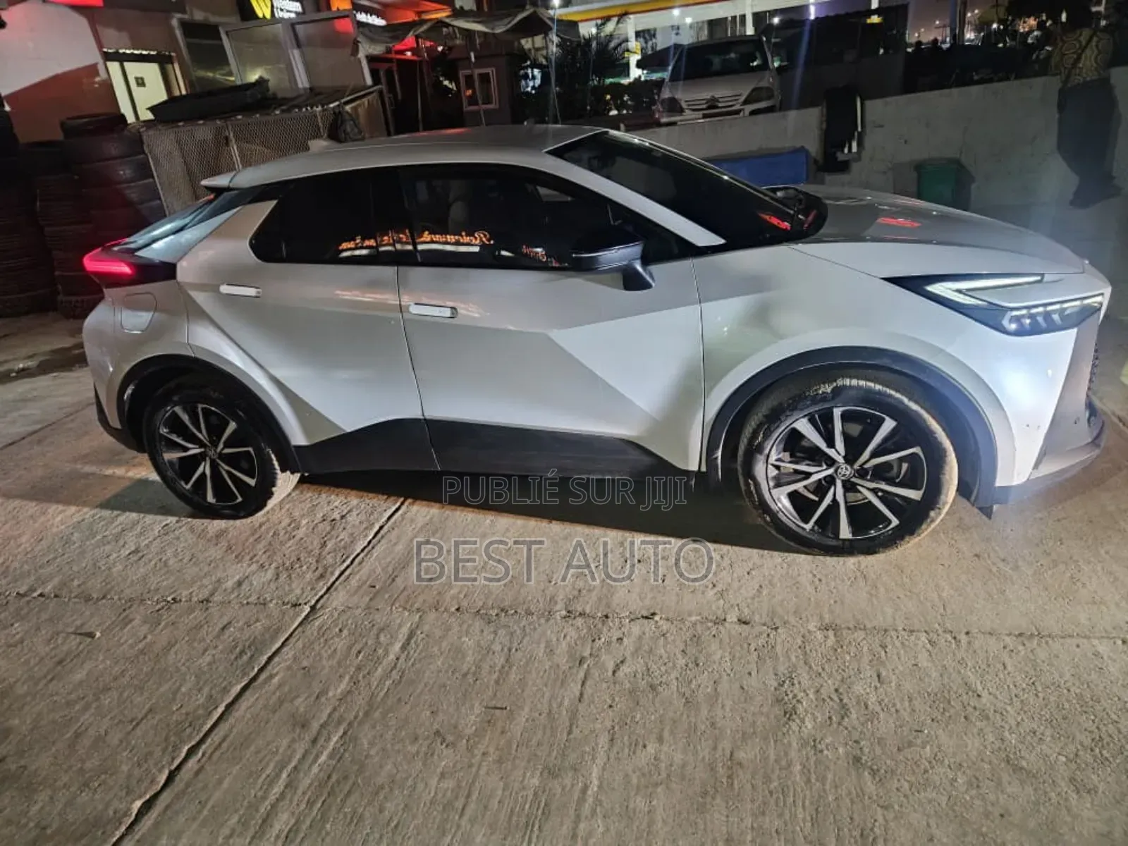 Toyota C-HR 2024 Gris
