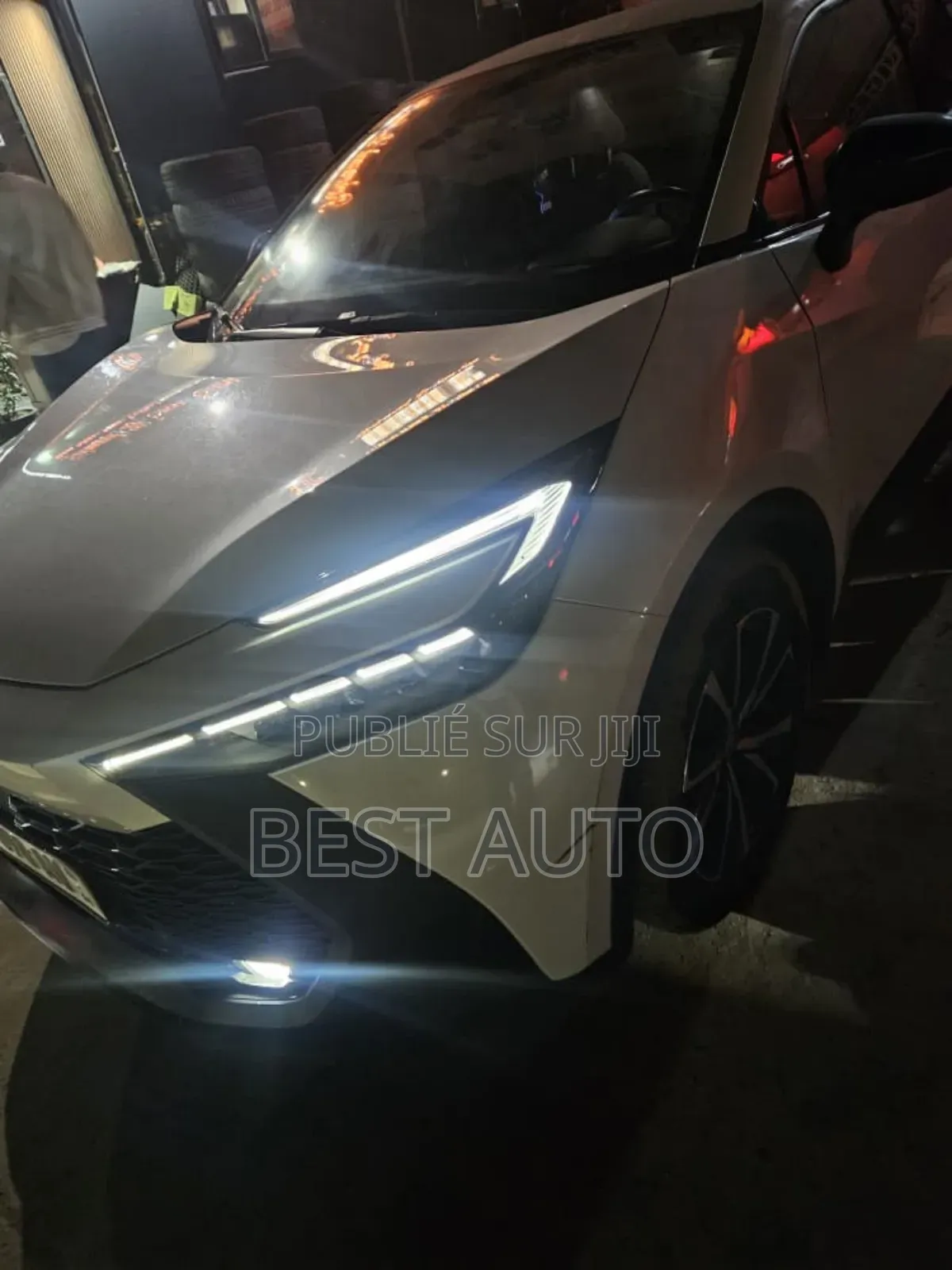 Toyota C-HR 2024 Gris