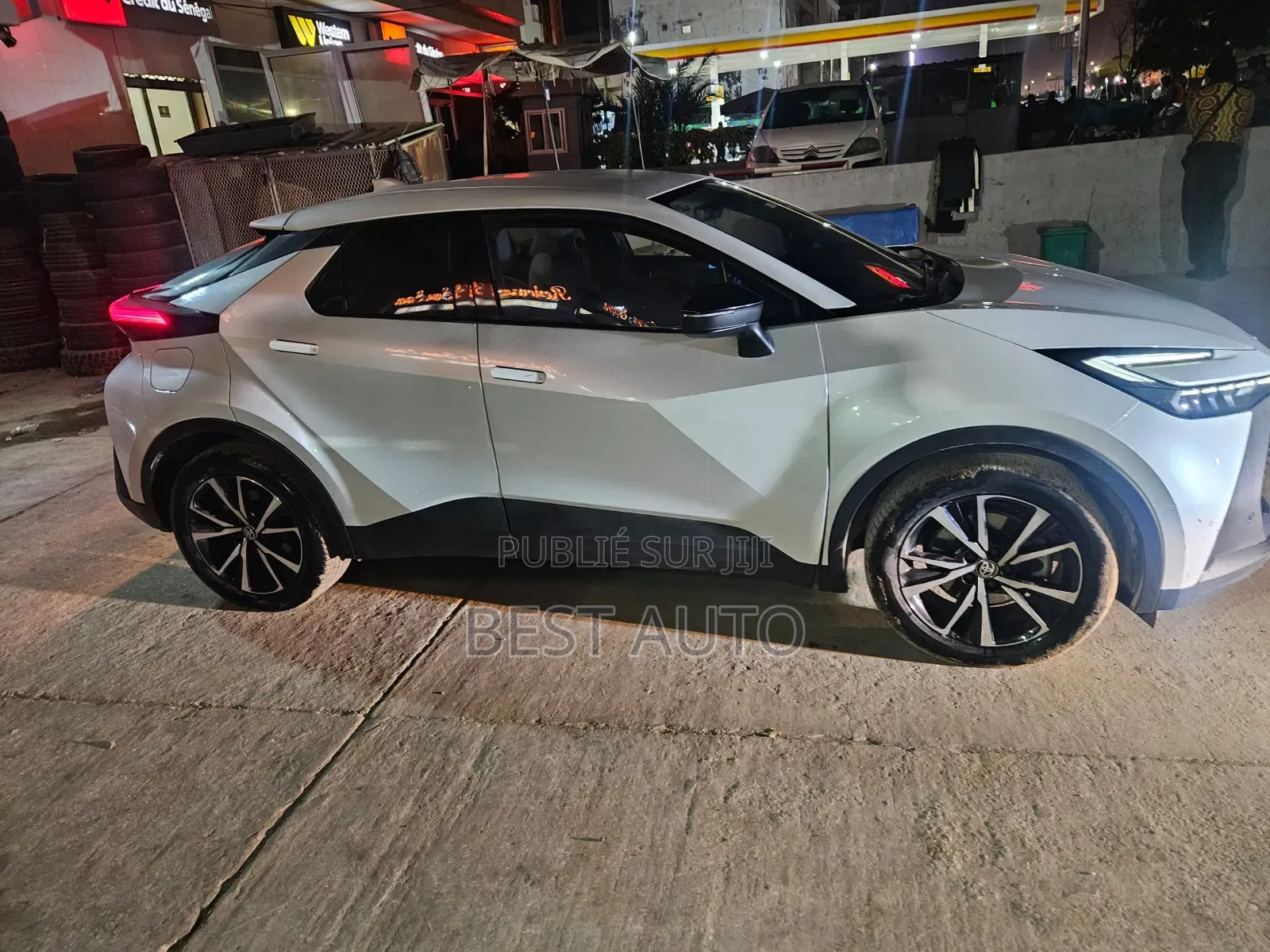 Toyota C-HR 2024 Gris