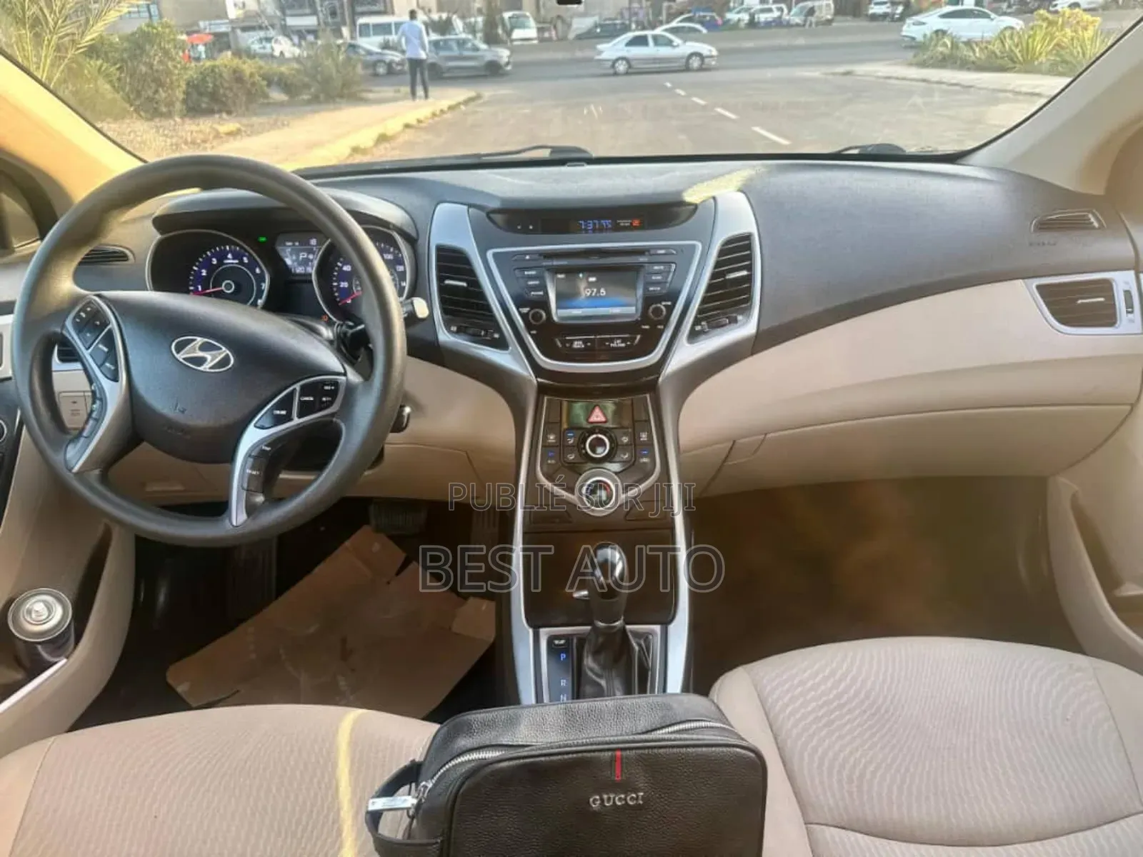 Hyundai Elantra 2016 Beige