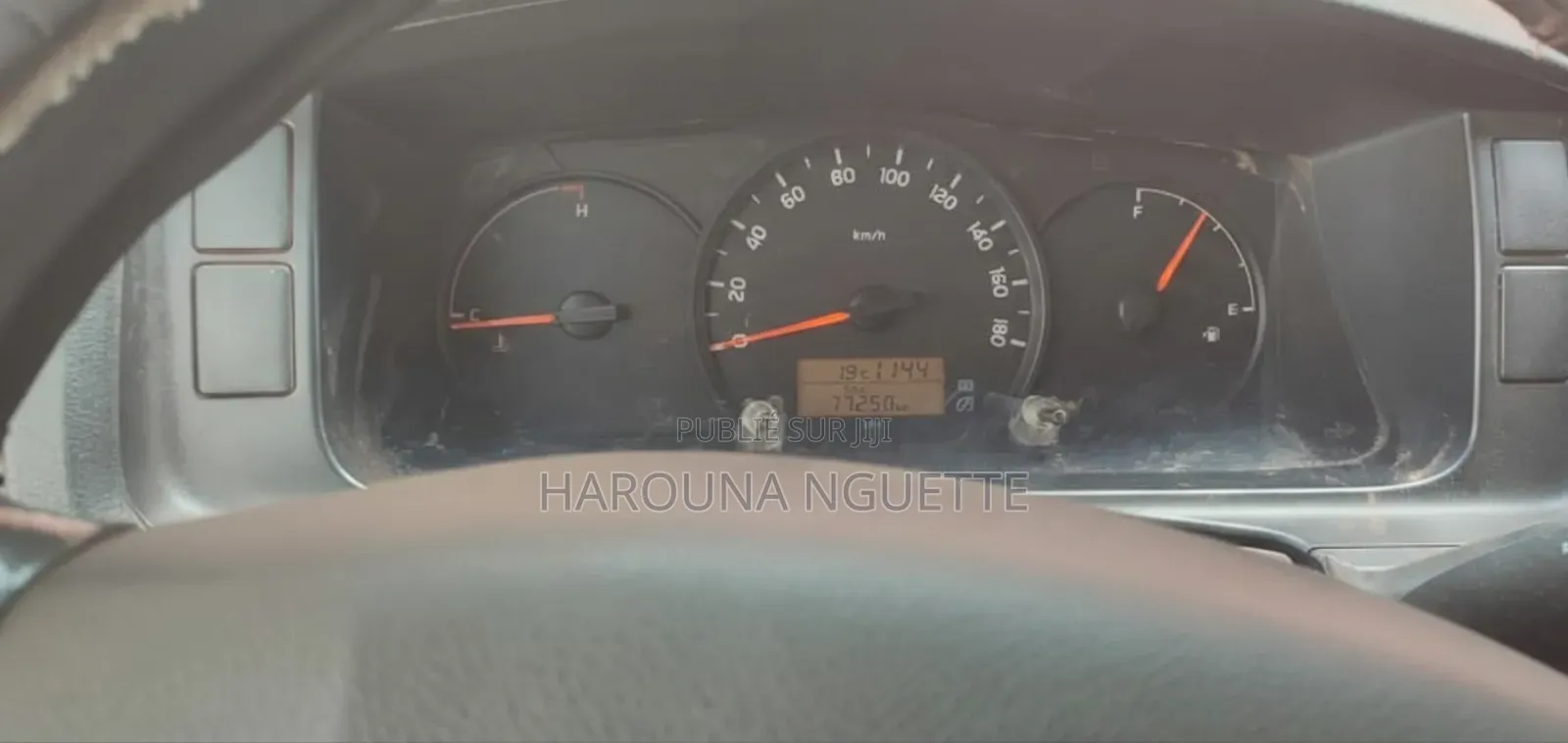 Toyota HiAce 2023 Blanc