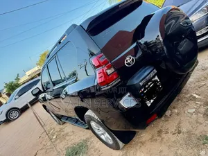 Toyota Land Cruiser Prado 2018 Gris