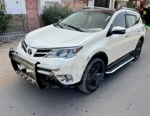 Toyota RAV4 2015 Blanc