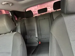 Hyundai Elantra Sport Sedan FWD (2.0L 4cyl 6A) 2016 Blanc