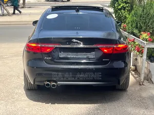 Jaguar XF 20d Prestige AWD 2018 Noir