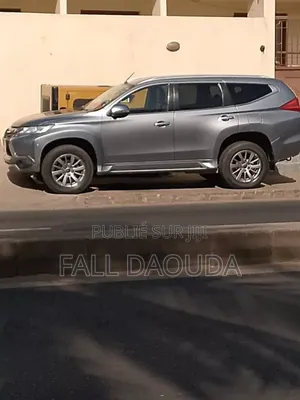 Mitsubishi Pajero Sport 2019 Gris