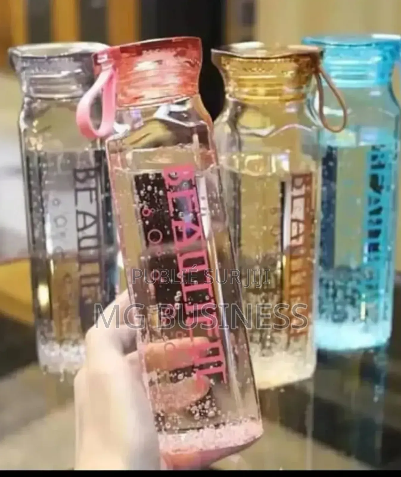 Bouteille D'eau Tout Genre