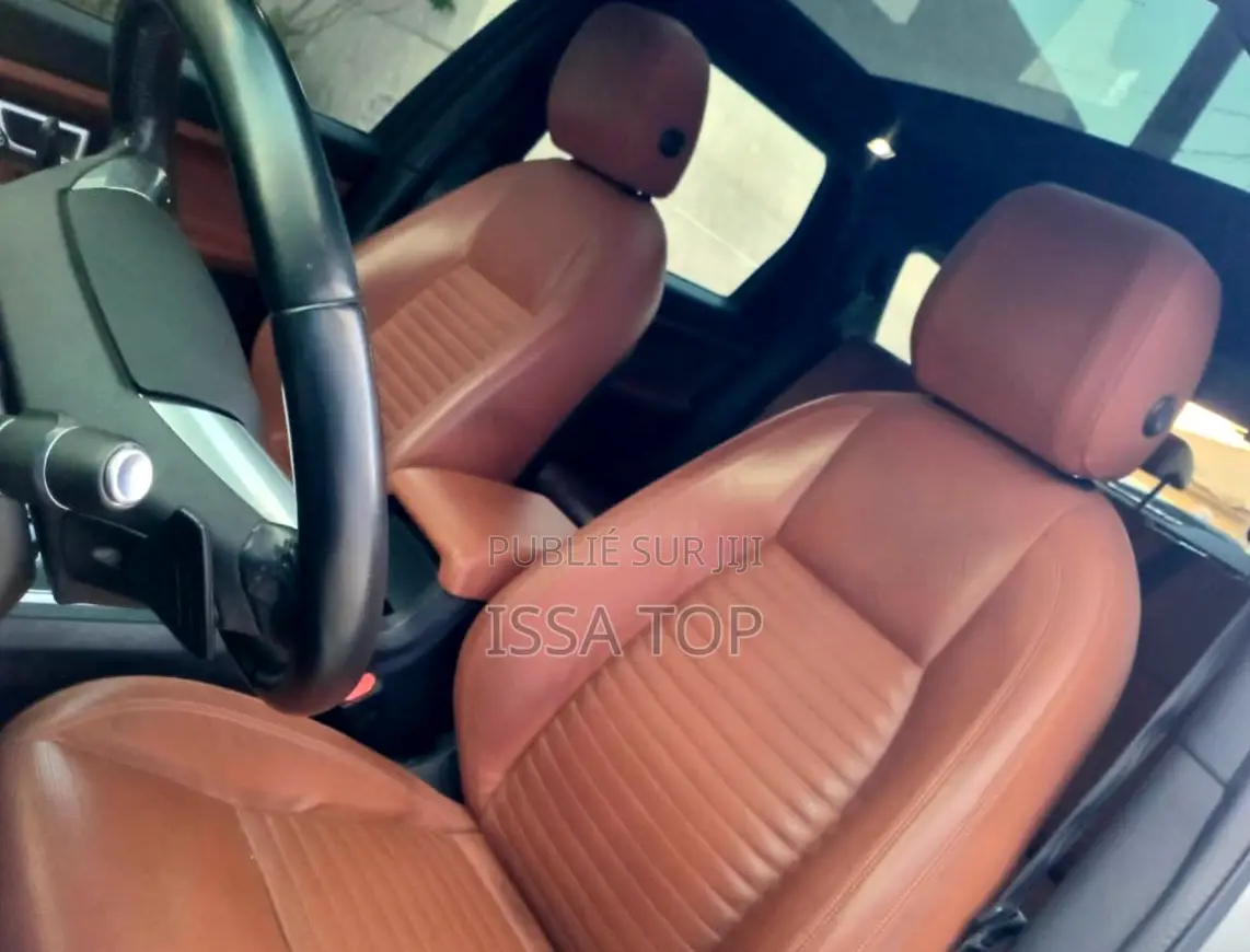 Land Rover Discovery 2017 Gris