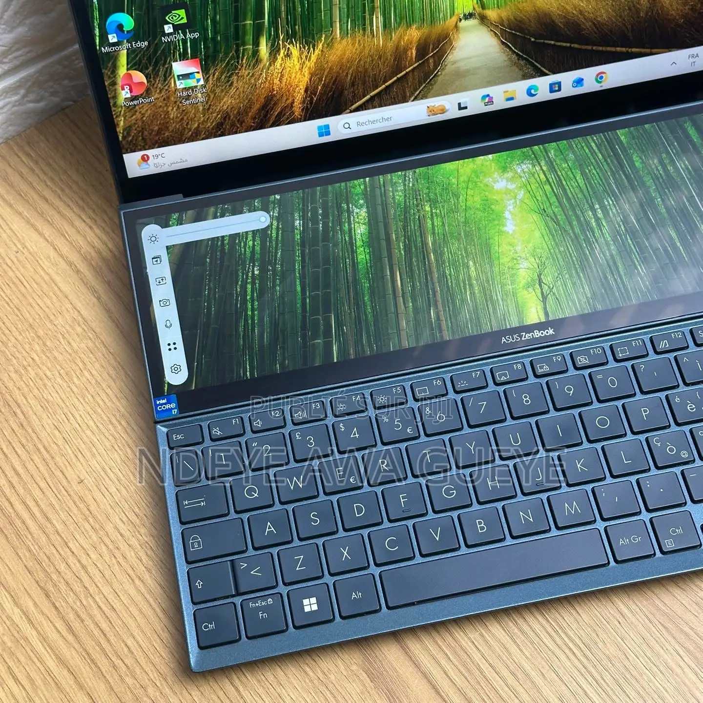 Nouveau Asus Zenbook Duo 14 16GB Intel Core i7 SSD 1T