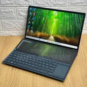 Nouveau Asus Zenbook Duo 14 16GB Intel Core i7 SSD 1T