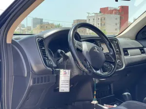 Mitsubishi Outlander 2017 Bleu