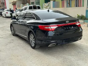 Hyundai Grandeur 2017 Noir Mat