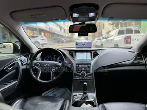 Hyundai Grandeur 2017 Noir Mat