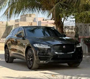 Jaguar F-Pace 20d R-Sport AWD 2018 Noir